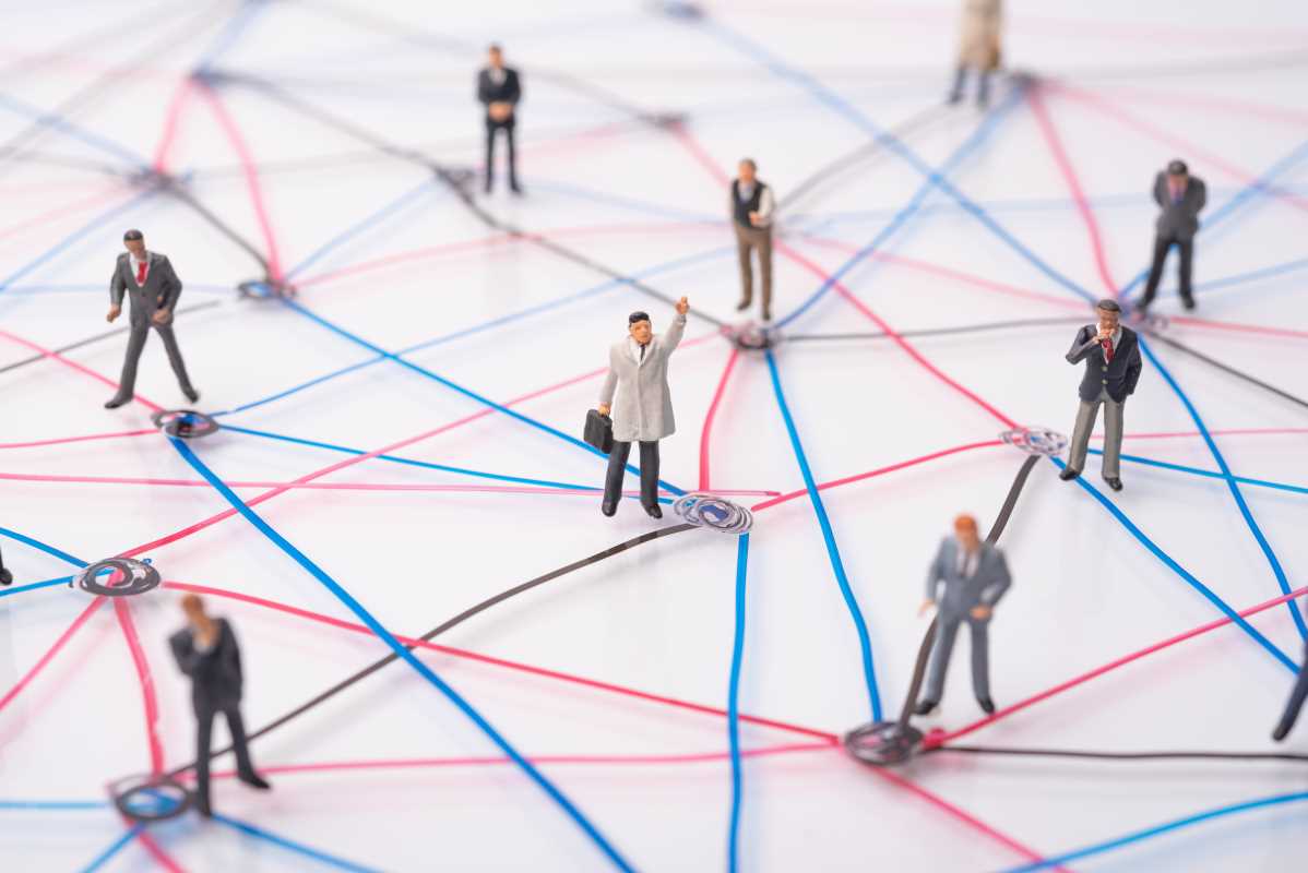 How to Leverage Business Networking Events for Meaningful Connections